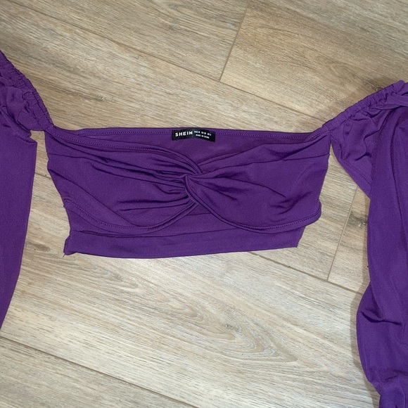 SHEIN Off Shoulder Twist Front Cut Out Crop Top - Picture 5 of 10